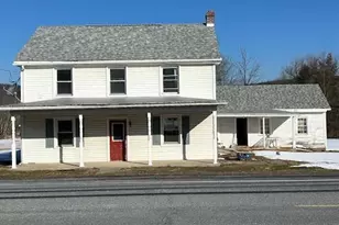857 Penn Dr, Tamaqua, PA 18252 - Photo 2