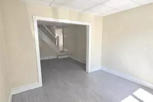 427 W Market St, Mahanoy City, PA 17948 - Photo 2