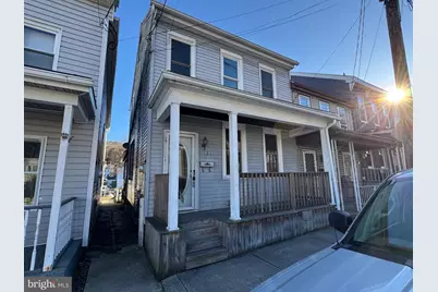 131 W Main Street, Tremont, PA 17981 - Photo 2