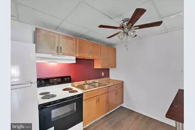 241 Peacock Street, Pottsville, PA 17901 - Photo 8