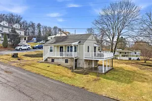 25 Spring St, Port Carbon, PA 17965 - Photo 4