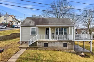 25 Spring St, Port Carbon, PA 17965 - Photo 1