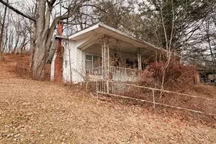 23 N Lake Dr, Pottsville, PA 17901 - Photo 4