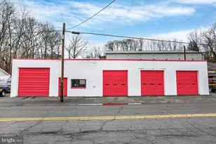 1260 Laurel Blvd, Pottsville, PA 17901 - Photo 1