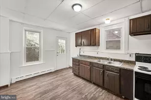 621 N Centre St, Pottsville, PA 17901 - Photo 8