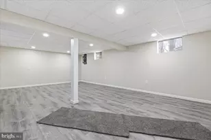 523 W Laurel St, Frackville, PA 17931 - Photo 28