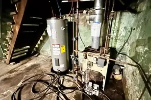 531 Peacock St, Pottsville, PA 17901 - Photo 36