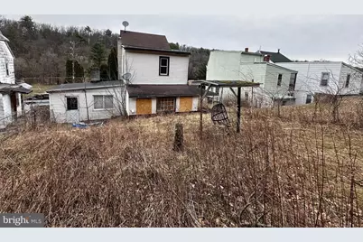 531 Peacock Street, Pottsville, PA 17901 - Photo 6