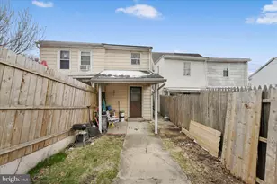 435 W Centre St, Shenandoah, PA 17976 - Photo 24