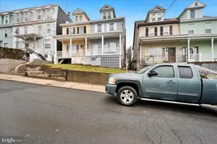 320 Spring Garden St, Pottsville, PA 17901 - Photo 1