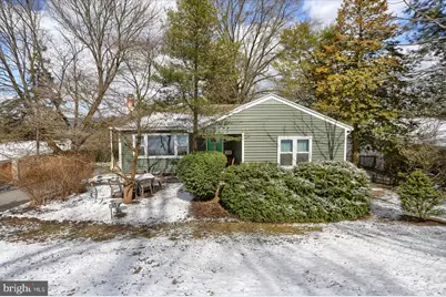 144 Mahantongo Drive, Pottsville, PA 17901 - Photo 1