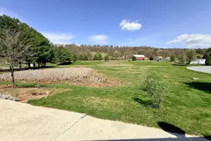 12 S Spirit Ct, New Ringgold, PA 17960 - Photo 10