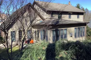 213 Norwegian Woods Dr, Pottsville, PA 17901 - Photo 2