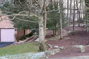 213 Norwegian Woods Dr, Pottsville, PA 17901 - Photo 4