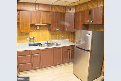 27 N Price Street, Saint Clair, PA 17970 - Photo 2