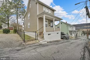 224 Fisher Ave, Coaldale, PA 18218 - Photo 2