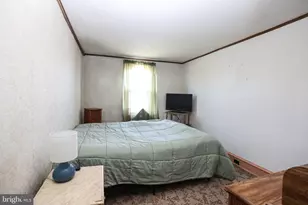 243 Pierce St, Pottsville, PA 17901 - Photo 16