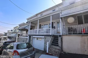 243 Pierce St, Pottsville, PA 17901 - Photo 2