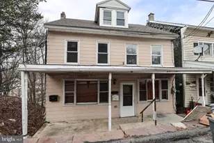 128 Spruce St, Minersville, PA 17954 - Photo 2