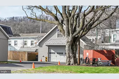 135 S 2nd Street, Saint Clair, PA 17970 - Photo 18