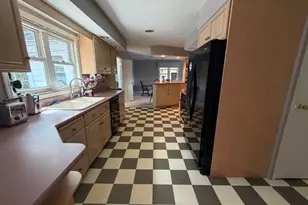 1527 Oak Rd, Pottsville, PA 17901 - Photo 4