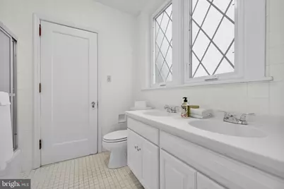 1811 Mahantongo Street, Pottsville, PA 17901 - Photo 30