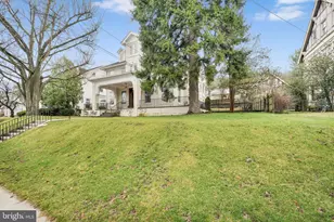 1811 Mahantongo St, Pottsville, PA 17901 - Photo 4