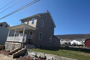 917 E Wiconisco Ave, Tower City, PA 17980 - Photo 4