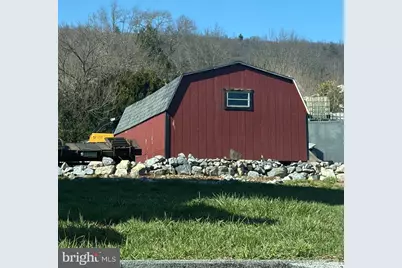 917 E Wiconisco Avenue, Tower City, PA 17980 - Photo 2