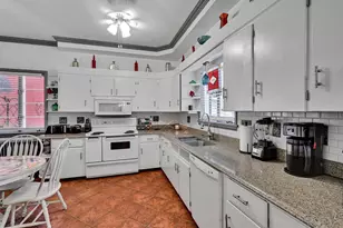 431 Centre St, Ashland, PA 17921 - Photo 12