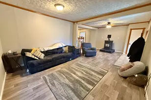 809 E Wiconisco Ave, Tower City, PA 17980 - Photo 8