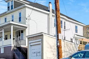 8 N Wolfe St, Pottsville, PA 17901 - Photo 4