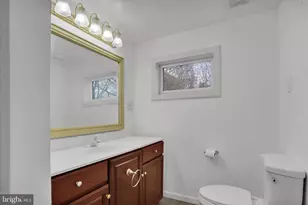 19 Back St, Mahanoy City, PA 17948 - Photo 8