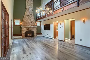 92 Shoreline Dr, Pine Grove, PA 17963 - Photo 10