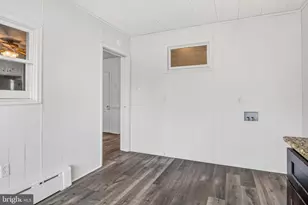 404 Main St, Lavelle, PA 17943 - Photo 12