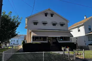 110 E Grant St, McAdoo, PA 18237 - Photo 2