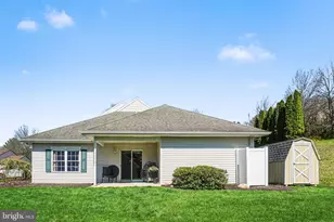 204 Pine Crest Village Dr, Pine Grove, PA 17963 - Photo 22