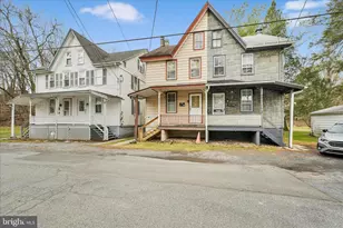 43 Wideawake St, Pine Grove, PA 17963 - Photo 1