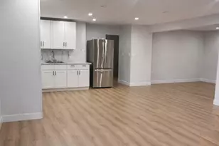 506 Pine Hill St, Minersville, PA 17954 - Photo 4