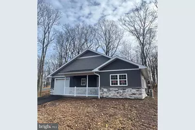 103 Hidden Forest Dr, Hazleton, PA 18202 - Photo 2
