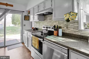 1506 Mt Hope Ave, Pottsville, PA 17901 - Photo 16