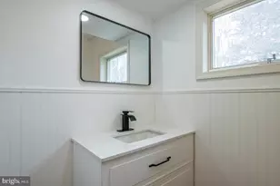 201 Ohio Ave, Shenandoah, PA 17976 - Photo 18