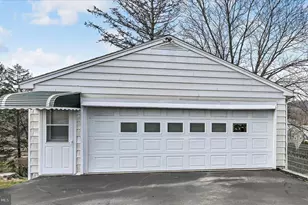 425 W Market St, Orwigsburg, PA 17961 - Photo 30