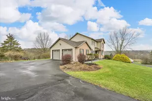1004 Ridgeview Dr, Orwigsburg, PA 17961 - Photo 6