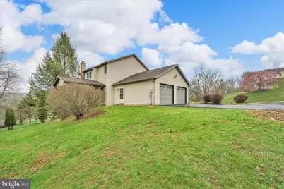 1004 Ridgeview Drive, Orwigsburg, PA 17961 - Photo 4