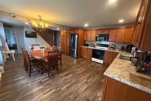 412 E Railroad Ave, New Ringgold, PA 17960 - Photo 2