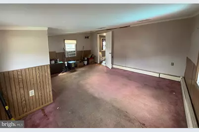 412 E Railroad Avenue, New Ringgold, PA 17960 - Photo 16