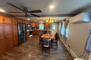 412 E Railroad Ave, New Ringgold, PA 17960 - Photo 4