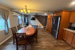 412 E Railroad Ave, New Ringgold, PA 17960 - Photo 6