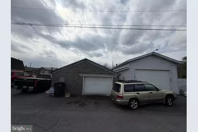 412 E Railroad Avenue, New Ringgold, PA 17960 - Photo 24